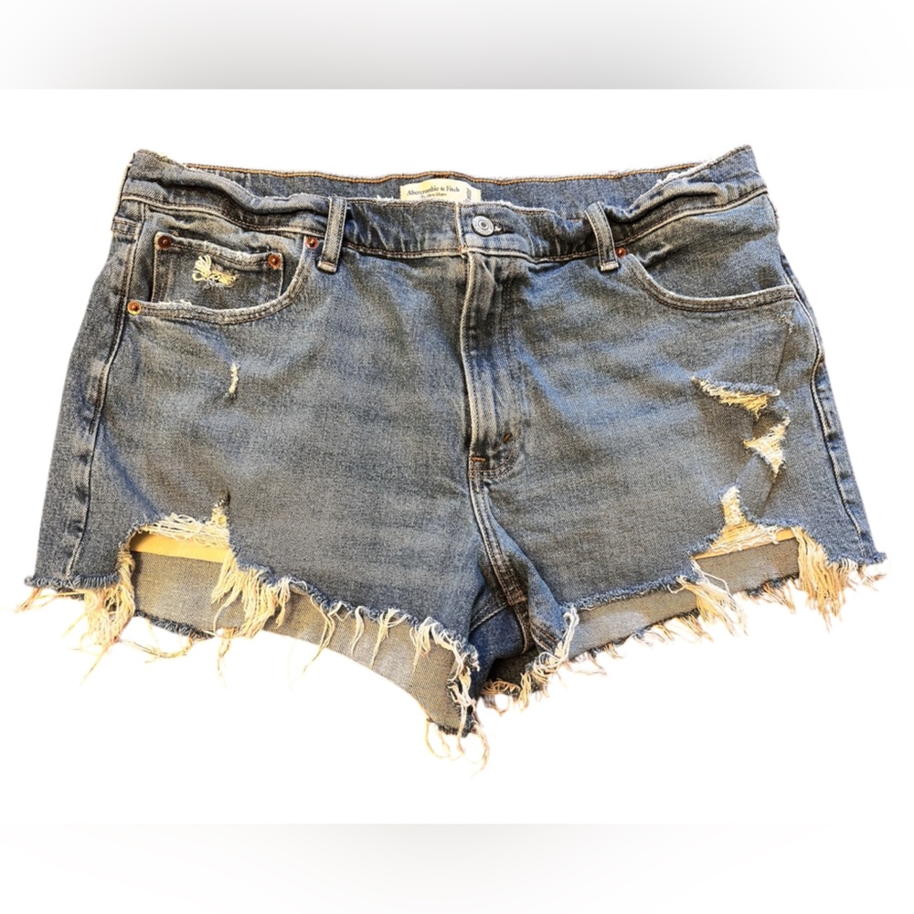 A&F the mom short mid rise jean short light wash size 33/16